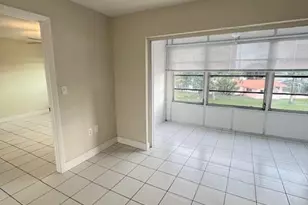 8515 Sunrise Lakes Blvd, Sunrise, FL 33322 - Photo 5