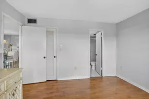 8130 Sunrise Lakes Blvd, Sunrise, FL 33322 - Photo 19