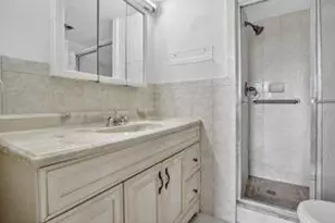 8130 Sunrise Lakes Blvd, Sunrise, FL 33322 - Photo 17