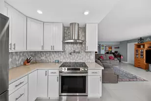 1010 S Ocean Blvd, Pompano Beach, FL 33062 - Photo 13