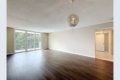 1147 Hillsboro Mile #506, Pompano Beach, FL 33062 - Photo 7