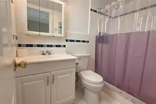 253 S Cypress Rd, Pompano Beach, FL 33060 - Photo 9