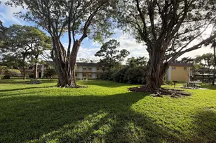 5180 NE 6th Ave, Oakland Park, FL 33334 - Photo 15