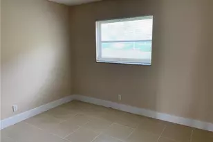 5180 NE 6th Ave, Oakland Park, FL 33334 - Photo 7