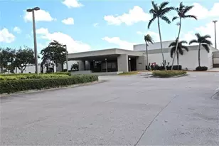 3205 Portofino Point, Coconut Creek, FL 33066 - Photo 17