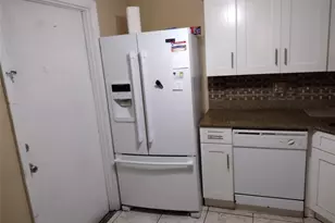 3360 Spanish Moss Terrace, Lauderhill, FL 33319 - Photo 3