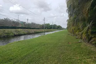 8128 South St, Boca Raton, FL 33433 - Photo 5