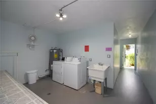 2161 NE 42nd Ct, Pompano Beach, FL 33064 - Photo 35