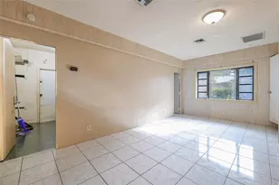 5614 Hammock Ln, Lauderhill, FL 33319 - Photo 9