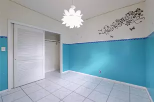 5614 Hammock Ln, Lauderhill, FL 33319 - Photo 13