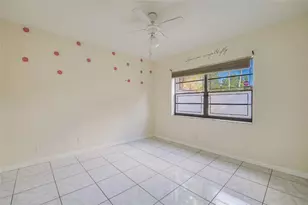 5614 Hammock Ln, Lauderhill, FL 33319 - Photo 25