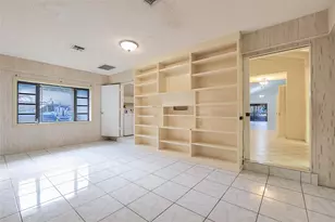 5614 Hammock Ln, Lauderhill, FL 33319 - Photo 11