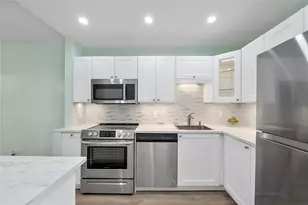 1951 NE 39th St, Lighthouse Point, FL 33064 - Photo 5