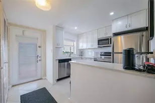 9400 Sunrise Lakes Blvd, Sunrise, FL 33322 - Photo 11