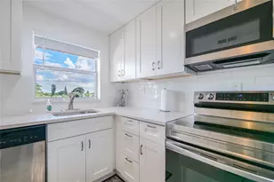 9400 Sunrise Lakes Blvd, Sunrise, FL 33322 - Photo 9