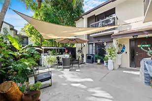 3387 Cocoplum Cir, Pompano Beach, FL 33063 - Photo 5