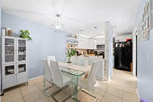 3387 Cocoplum Cir, Pompano Beach, FL 33063 - Photo 11