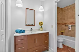 130 Cypress Club Dr, Pompano Beach, FL 33060 - Photo 9