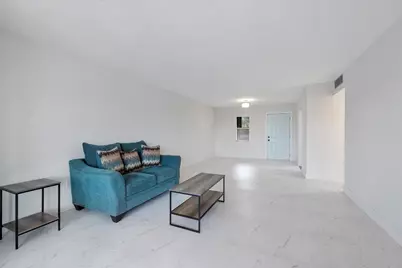 2840 Somerset Drive #205M, Fort Lauderdale, FL 33311 - Photo 7