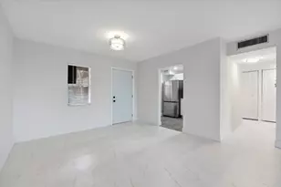 2840 Somerset Dr, Lauderdale Lakes, FL 33311 - Photo 9