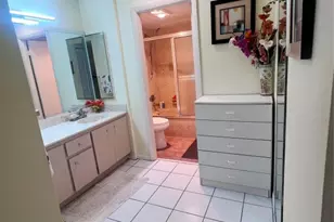 2802 N 46th Ave, Hollywood, FL 33021 - Photo 27