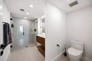 9499 Collins Ave Unit, Surfside, FL 33154 - Photo 15