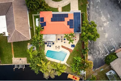 2757 NE 14th Avenue, Wilton Manors, FL 33334 - Photo 1