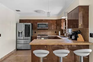 2757 NE 14th Ave, Wilton Manors, FL 33334 - Photo 23