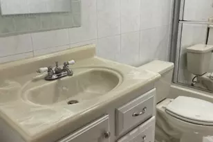 10000 NW 80th Ct, Hialeah Gardens, FL 33016 - Photo 5