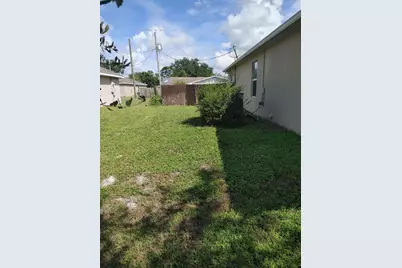 313 NE Glentry Avenue, Port Saint Lucie, FL 34983 - Photo 19