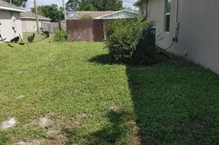 313 NE Glentry Ave, Port Saint Lucie, FL 34983 - Photo 19