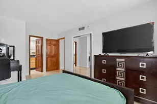 2671 S Course Dr, Pompano Beach, FL 33069 - Photo 11