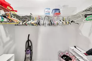 2998 Sunrise Lks Dr Unit, Sunrise, FL 33322 - Photo 9