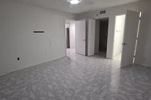 9470 Tangerine Pl, Davie, FL 33324 - Photo 21