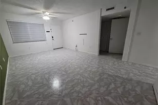 9470 Tangerine Pl, Davie, FL 33324 - Photo 5