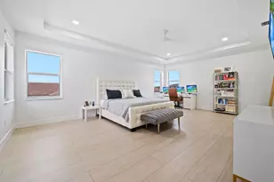 2001 Meadows Dr, Davie, FL 33324 - Photo 15