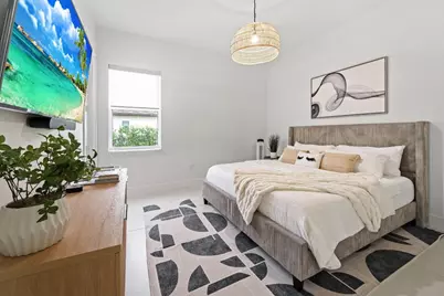 2001 Meadows Drive, Davie, FL 33324 - Photo 19