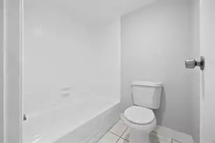 6100 S Falls Cir Dr, Lauderhill, FL 33319 - Photo 17
