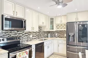 3505 Oaks Way, Pompano Beach, FL 33069 - Photo 21