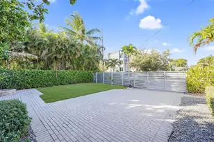 743 NE 17th Way, Fort Lauderdale, FL 33304 - Photo 29