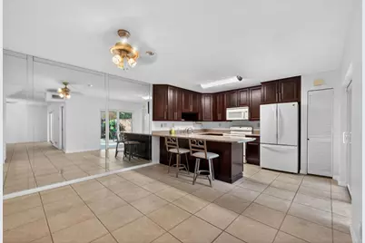 9110 SW 22nd Court #D-4, Davie, FL 33324 - Photo 11