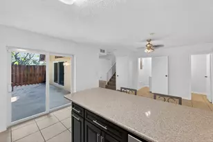 9110 SW 22nd Ct, Davie, FL 33324 - Photo 15