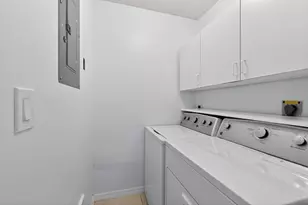 9110 SW 22nd Ct, Davie, FL 33324 - Photo 17