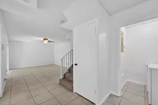 9110 SW 22nd Ct, Davie, FL 33324 - Photo 17