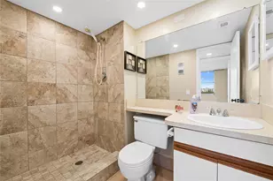 3300 W Rolling Hills Cir, Davie, FL 33328 - Photo 11