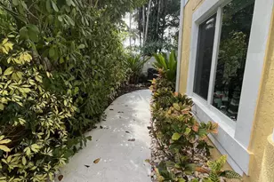 1948 NE 2nd St, Deerfield Beach, FL 33441 - Photo 23