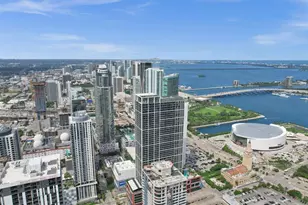 159 NE 6th St, Miami, FL 33132 - Photo 15