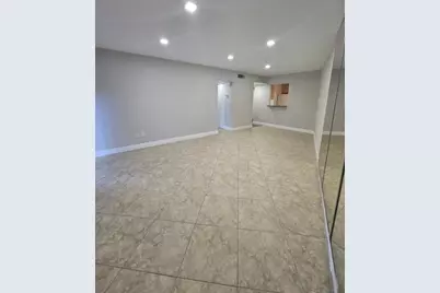 4121 Stirling Road #205, Davie, FL 33314 - Photo 9