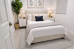 8657 SW 5th St, Pembroke Pines, FL 33025 - Photo 9