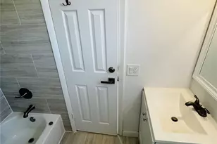 8657 SW 5th St, Pembroke Pines, FL 33025 - Photo 13